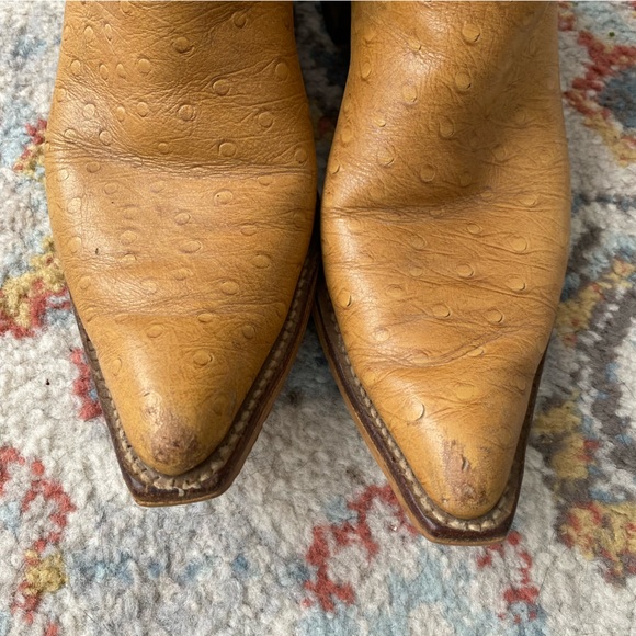 Vintage ACME Ostrich Grain Tan Leather Cowboy Boots, Size 6 - Picture 4 of 8